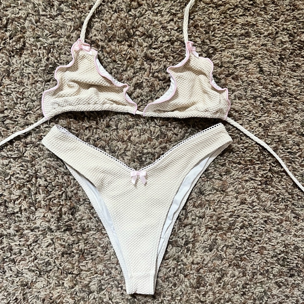 Frankies Bikini set size small